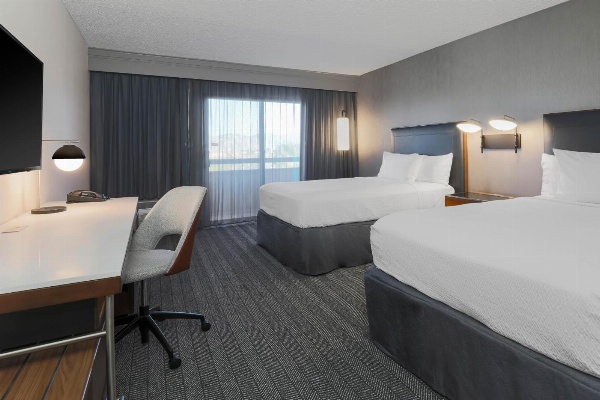 Courtyard by Marriott Tucson Airport image 2